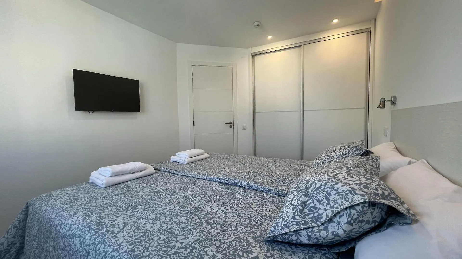 Renovated Apartment By The Beach And Yumbo Centre Maspalomas  Spain